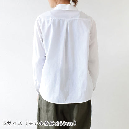 小さな丸衿ブラウス