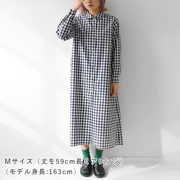 小さな丸衿ブラウス