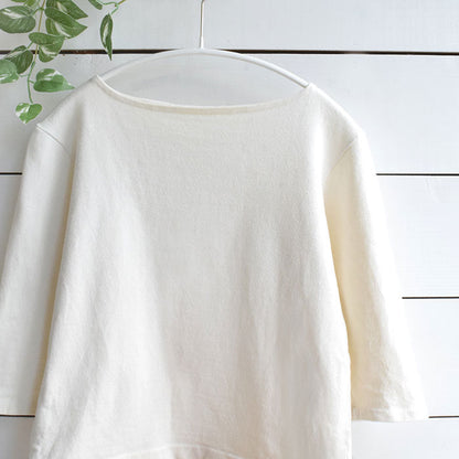 ボートネックＴシャツ
