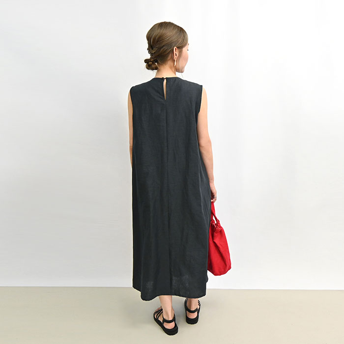 No.209 タックドレス